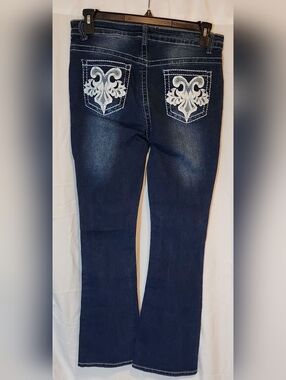 Bamboo Juniors Size 13 Dark Wash Flared Embroidered White Stich Jeans